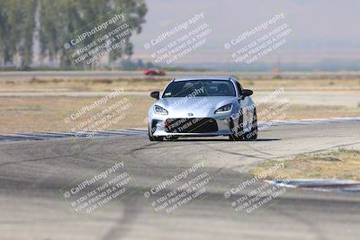 media/Sep-20-2025-Extreme Speed (Sat) [[1fcc23683c]]/Orange (Mid Intermediate)/Session 2 (Sunrise)/